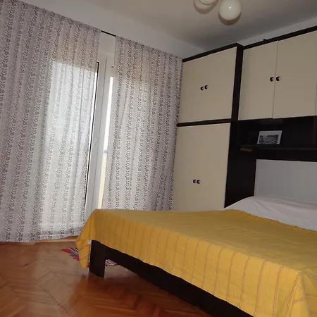 Jujad Zára